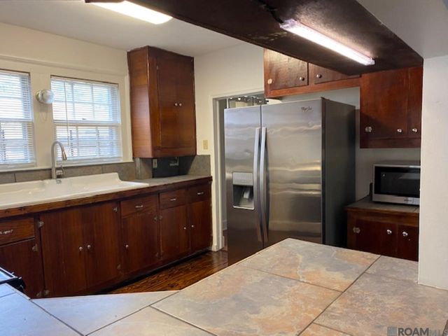 4646 Loyola Dr, Baton Rouge, LA 70808