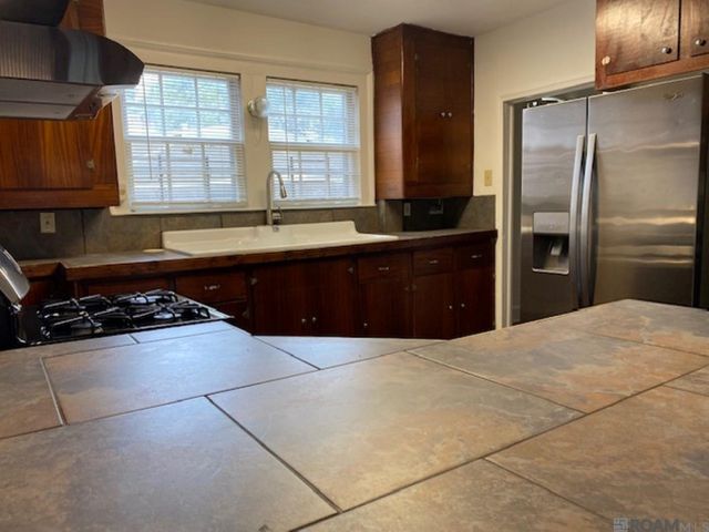 4646 Loyola Dr, Baton Rouge, LA 70808