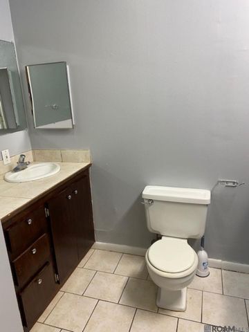 4646 Loyola Dr, Baton Rouge, LA 70808