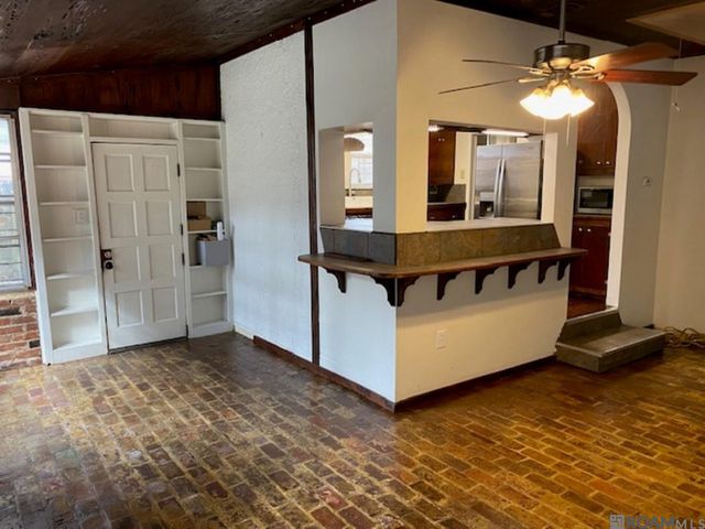 4646 Loyola Dr, Baton Rouge, LA 70808