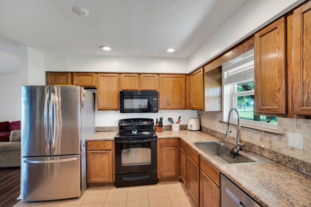 430 Carter Road, Italy, TX 76651