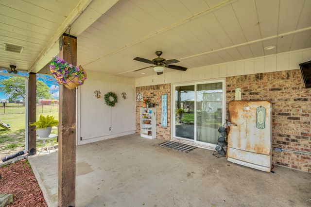 430 Carter Road, Italy, TX 76651