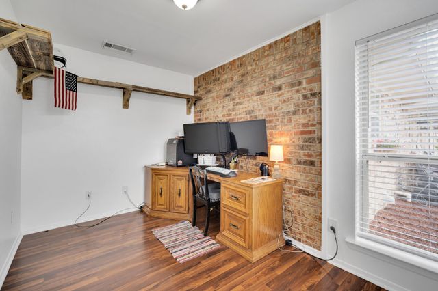 430 Carter Road, Italy, TX 76651