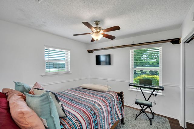 430 Carter Road, Italy, TX 76651