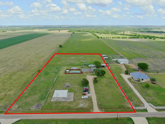 430 Carter Road, Italy, TX 76651