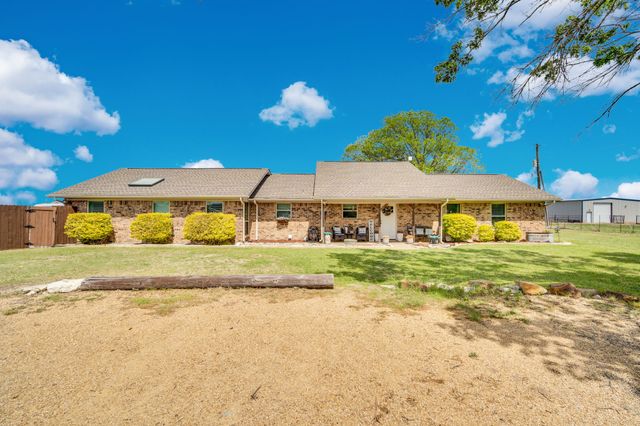 430 Carter Road, Italy, TX 76651
