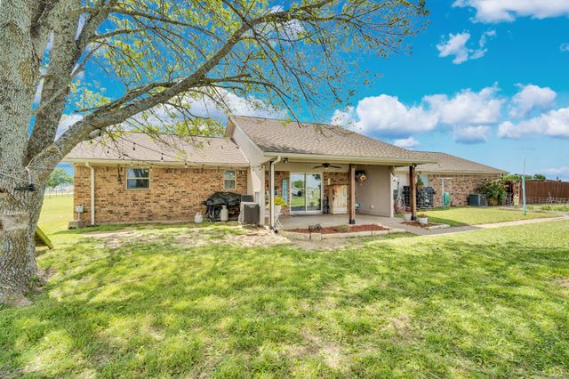 430 Carter Road, Italy, TX 76651