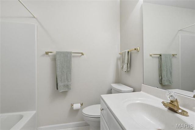 708 Arbor Crest Way, Ballwin, MO 63021