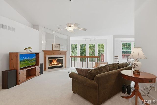 708 Arbor Crest Way, Ballwin, MO 63021