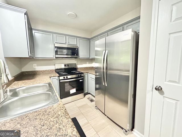845 Store House Court B, Monroe, GA 30655