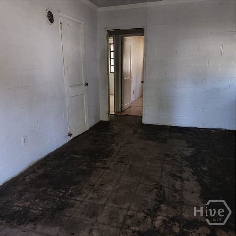1001 Bowden Street, Savannah, GA 31415