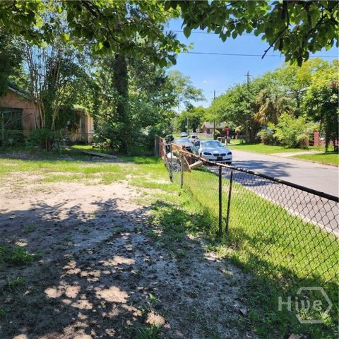 1001 Bowden Street, Savannah, GA 31415