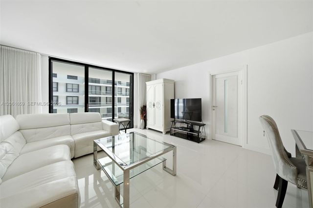 9801 Collins Ave 10V, Bal Harbour, FL 33154
