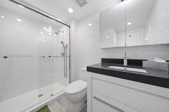 9801 Collins Ave 10V, Bal Harbour, FL 33154