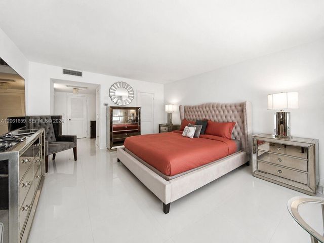 9801 Collins Ave 10V, Bal Harbour, FL 33154