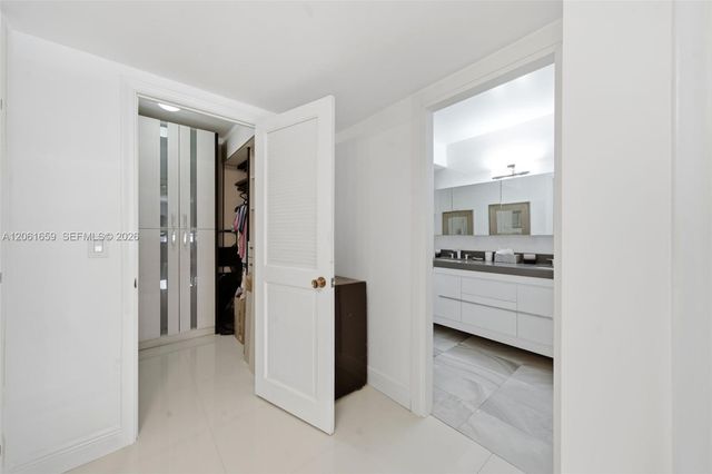 9801 Collins Ave 10V, Bal Harbour, FL 33154
