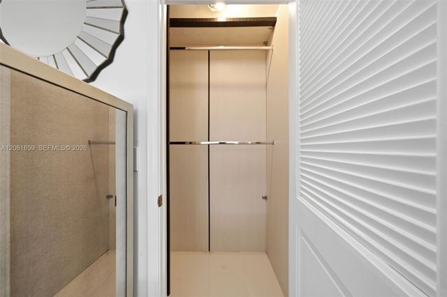 9801 Collins Ave 10V, Bal Harbour, FL 33154