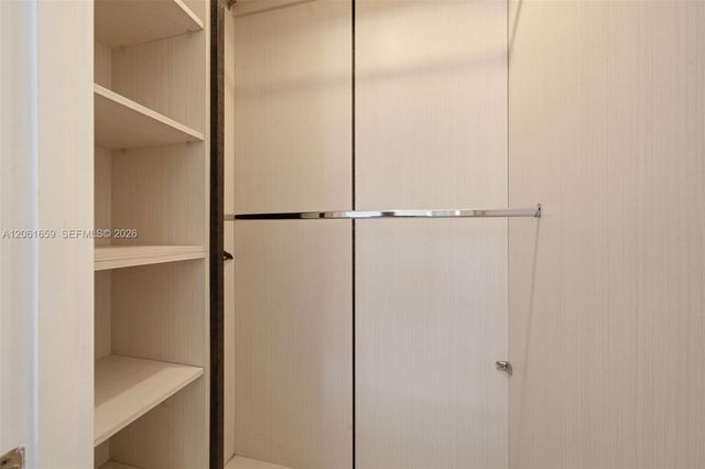 9801 Collins Ave 10V, Bal Harbour, FL 33154