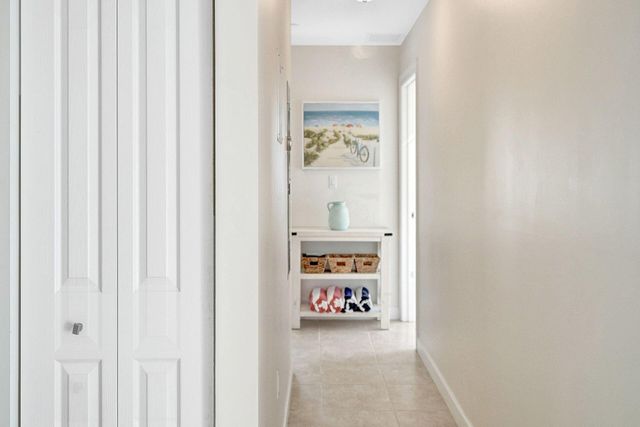 1931 NE 2nd Street 302, Deerfield Beach, FL 33441