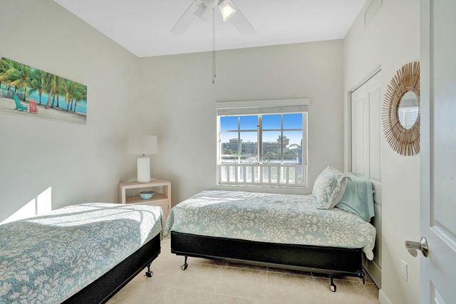 1931 NE 2nd Street 302, Deerfield Beach, FL 33441