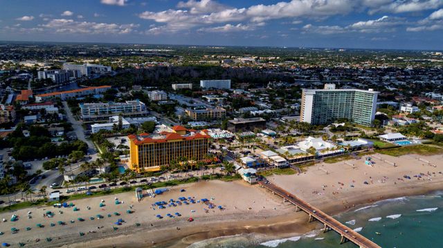 1931 NE 2nd Street 302, Deerfield Beach, FL 33441