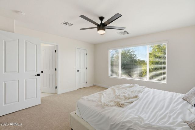 1910 S PORTLAND Avenue, Gilbert, AZ 85295