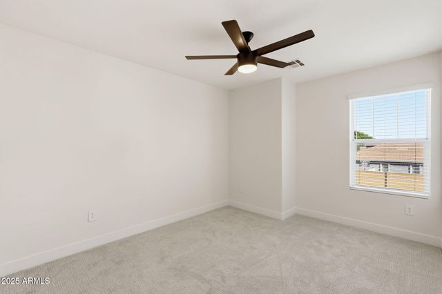 1910 S PORTLAND Avenue, Gilbert, AZ 85295