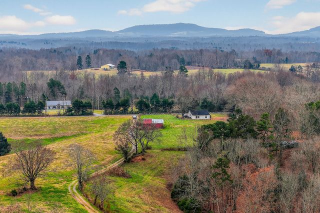 2578 Pea Ridge Rd, Liberty, TN 37095