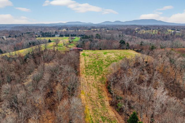 2578 Pea Ridge Rd, Liberty, TN 37095