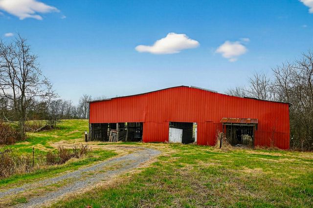2578 Pea Ridge Rd, Liberty, TN 37095