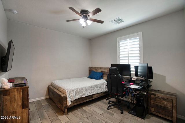 16094 W DESERT HILLS Drive, Surprise, AZ 85379