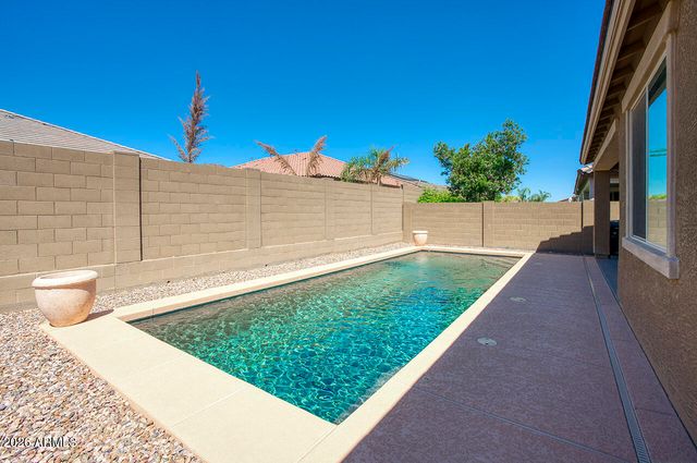 16094 W DESERT HILLS Drive, Surprise, AZ 85379