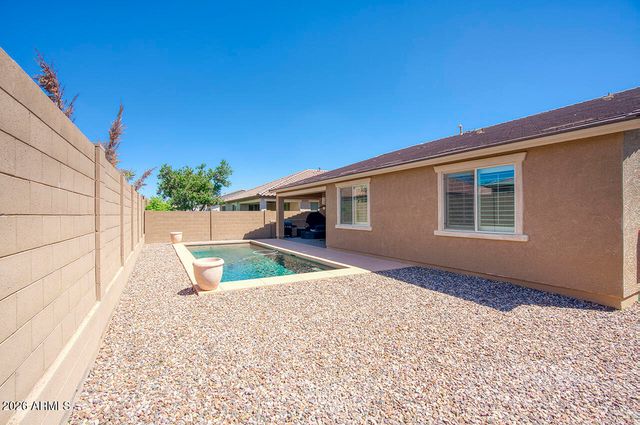 16094 W DESERT HILLS Drive, Surprise, AZ 85379