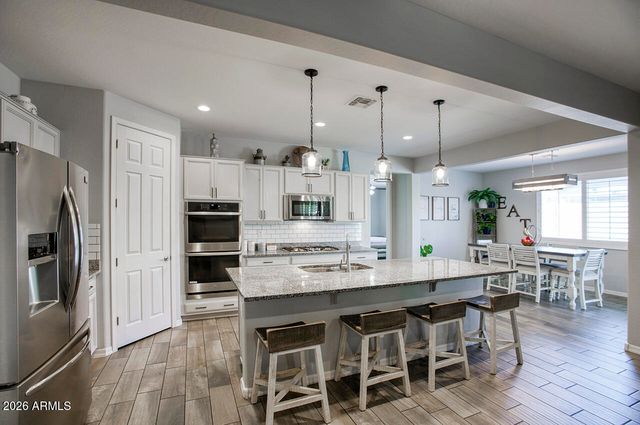 16094 W DESERT HILLS Drive, Surprise, AZ 85379