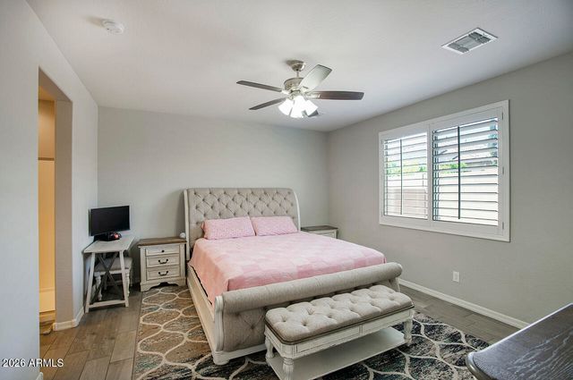 16094 W DESERT HILLS Drive, Surprise, AZ 85379
