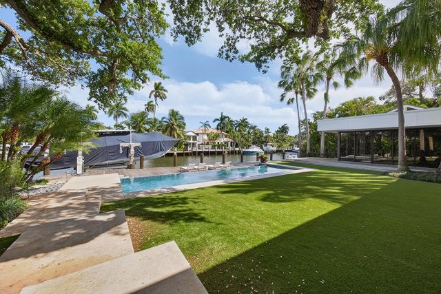 420 SE 17th Avenue, Fort Lauderdale, FL 33301