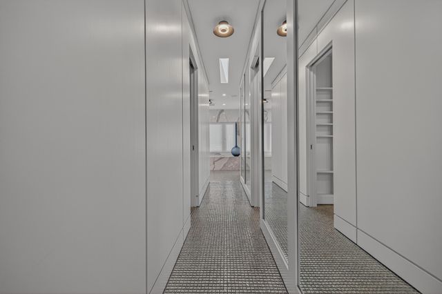 420 SE 17th Avenue, Fort Lauderdale, FL 33301