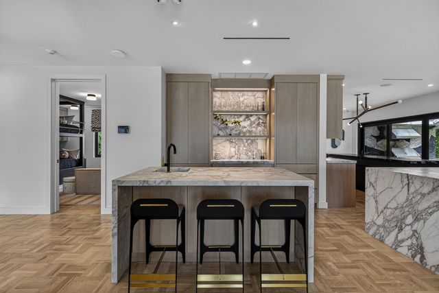 420 SE 17th Avenue, Fort Lauderdale, FL 33301