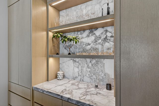 420 SE 17th Avenue, Fort Lauderdale, FL 33301