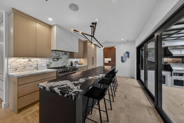 420 SE 17th Avenue, Fort Lauderdale, FL 33301