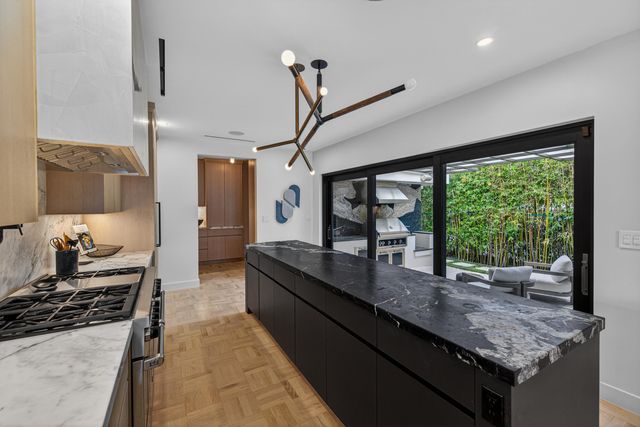 420 SE 17th Avenue, Fort Lauderdale, FL 33301