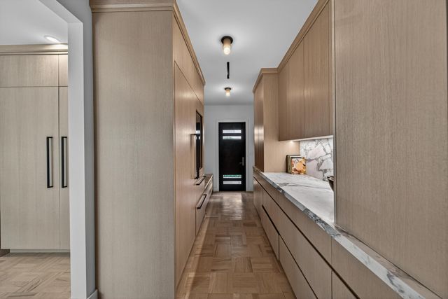 420 SE 17th Avenue, Fort Lauderdale, FL 33301