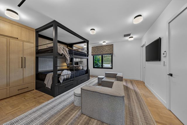 420 SE 17th Avenue, Fort Lauderdale, FL 33301