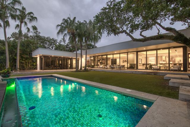 420 SE 17th Avenue, Fort Lauderdale, FL 33301