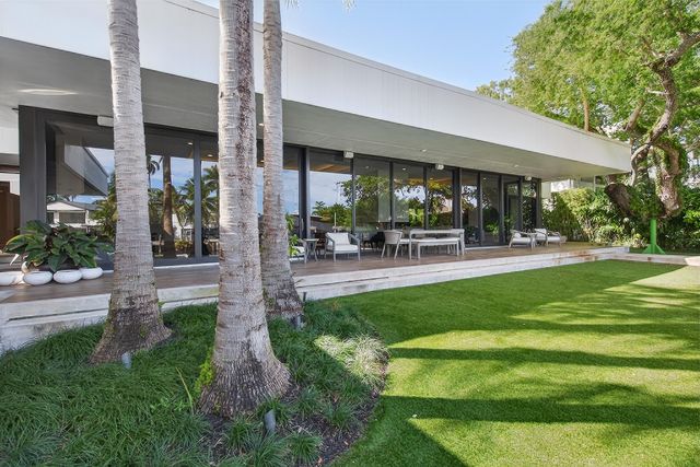 420 SE 17th Avenue, Fort Lauderdale, FL 33301