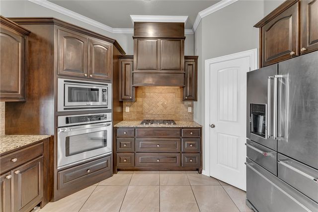 709 SW Barn Valley Road, Bentonville, AR 72712