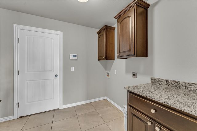 709 SW Barn Valley Road, Bentonville, AR 72712