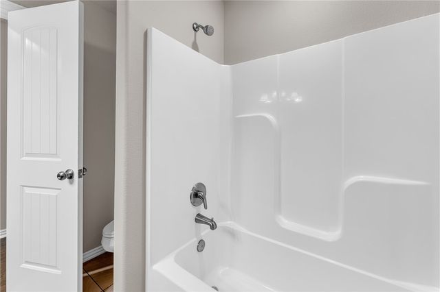 709 SW Barn Valley Road, Bentonville, AR 72712