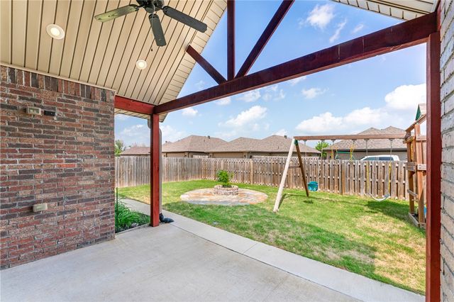 709 SW Barn Valley Road, Bentonville, AR 72712