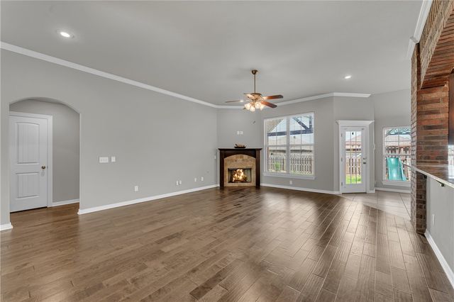709 SW Barn Valley Road, Bentonville, AR 72712